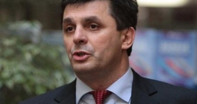 Senadin Lavić: Ne bi rekao da će biti hapšenja ako bude referenduma...mi se samo mrcvarimo