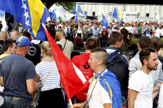 Učesnici Marša mira 2013 stigli u Potočare/ Foto: Anadolija