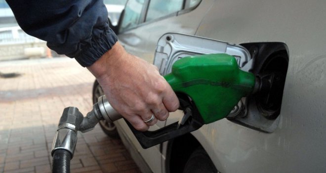 Kako uštedjeti na gorivu? Stručnjaci objašnjavaju čestu grešku vozača, prvo i osnovno pravilo je...