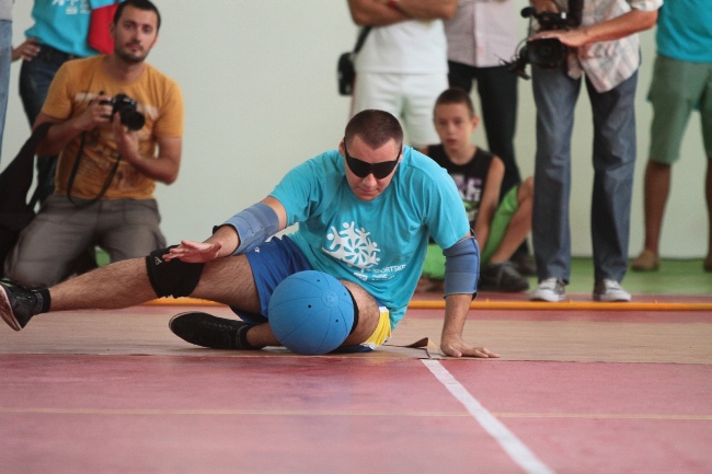 Džeko, Pjanić i Begović odigrali goalball sa bh. mališanima