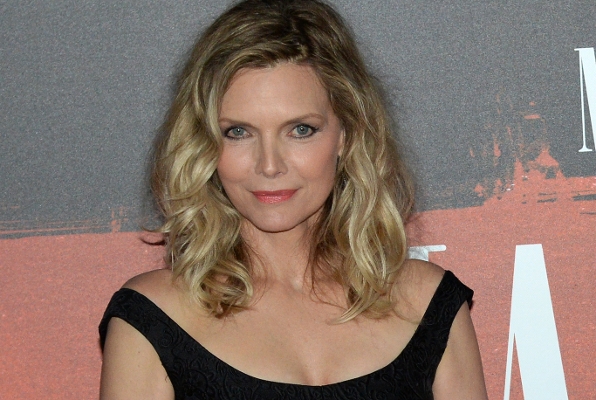 Michelle Pfeiffer nova