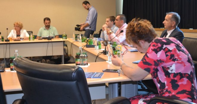 Šta poslanici i novinari u Bosni i Hercegovini misle o evroatlantskim integracijama?
