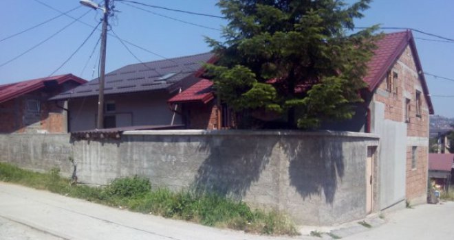 Eksplodirala kašikara: Bomba u Švrakinom bačena na pogrešnu kuću?