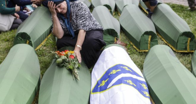  Intoniranjem himne BiH počela komemoracija u Potočarima