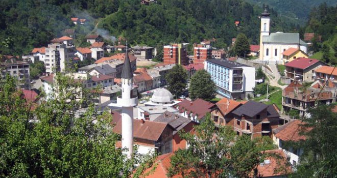 Roditelji srpske nacionalnosti napustili sastanak Vijeća roditelja u Srebrenici