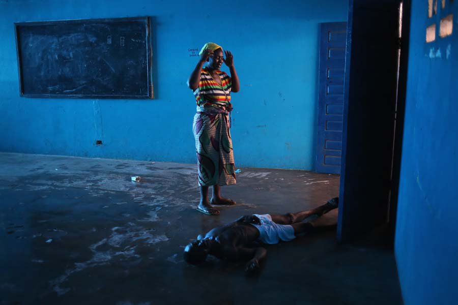 ebola-2