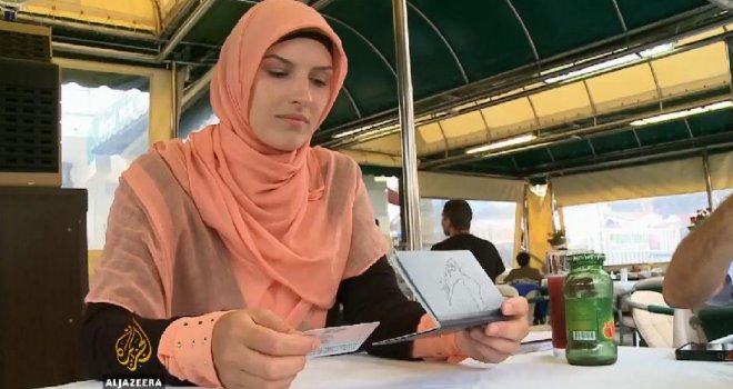 Muslimanki iz Hrvatske napokon dozvoljeno da se za ličnu kartu slika s maramom na glavi