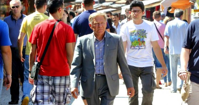 Gradonačelnik obećao radikalne poteze: Psi moraju nestati sa ulica Sarajeva!  