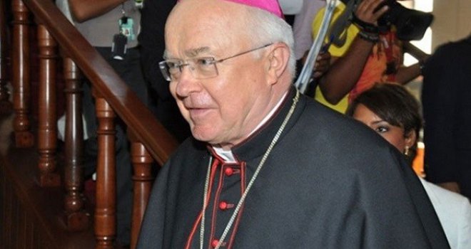 Bivši nadbiskup prisiljavao dječake na spolne odnose, na njegovom kompjuteru pronađeno 100.000 pedofilskih snimaka