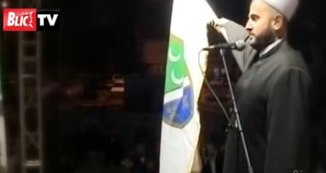 Zukorlić napravio novu himnu 'za Sandžak, Bošnjake i muftiju': Dušman bajrak svio, al' ga muftija razvio!