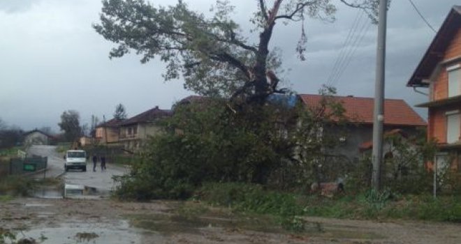 Meteorolozi izdali upozorenje: Sutra u BiH obilne padavine i jak vjetar