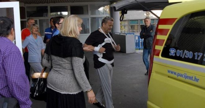 Emir Hadžihafizbegović otpušten iz bolnice i prevezen na kućnu njegu