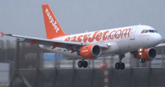 Kakvi refleksi: Pilot nevjerovatnim manevrom izbjegao tragediju