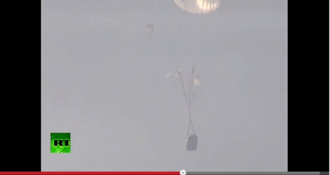 Ruska vojska iznad Srbije iz aviona bacala - tenkove!