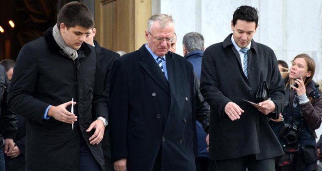 Šešelj od BiH traži invalidsku penziju: Vjerovatno će je i dobiti!
