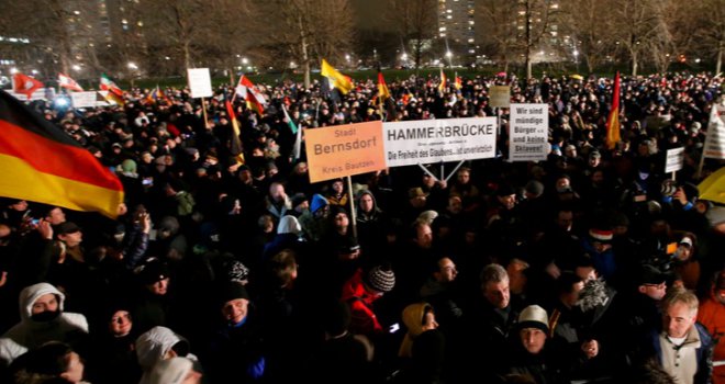Suprotstavljeni protesti oko 'islamizacije' širom Njemačke