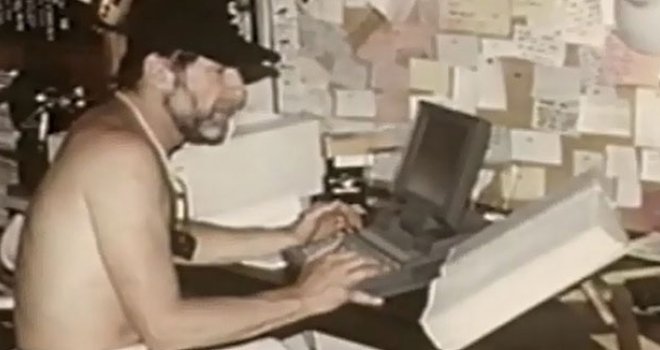Misteriozna smrt scenariste koji je radio za CIA-u: Odrezali mu ruke i ubili ga jer je otkrio pravi razlog američke invazije?