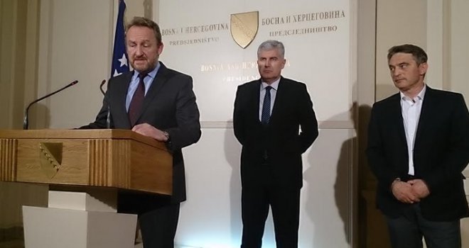 Izetbegović spreman na ustupke, Čović ucjenjuje, Komšić napokon zauzeo čvrst gard