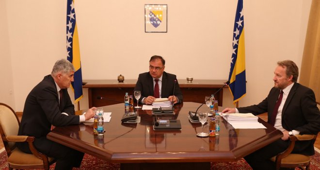 Čović: BiH mora ići naprijed; Ivanić: Više sam optimističan nego ranije