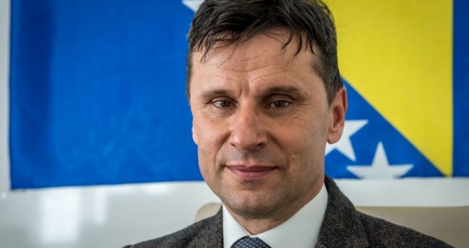 Premijer Fadil Novalić poručio građanima: Uz novi Zakon o radu, uvjeren sam, čekaju nas bolji dani!