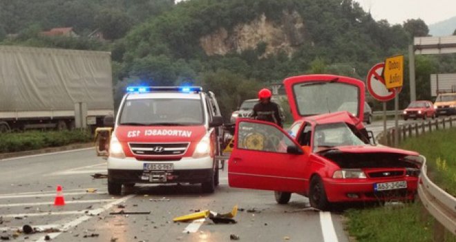 Doboj Jug: U teškoj saobraćajnoj nesreći poginula jedna osoba