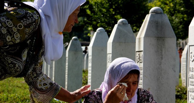 Šokantne činjenice u prilogu Aljazeere: O srebreničkom genocidu više se uči u Srbiji i Hrvatskoj, nego u cijeloj BiH!