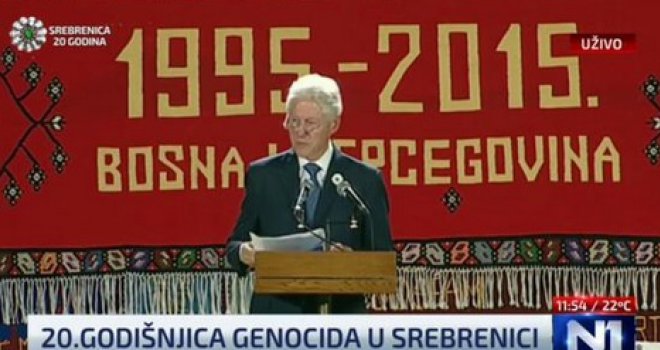 'Clinton se treba stidjeti svoje izjave o Vučiću i Srebrenici'