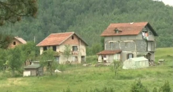 Britanski list o vehabijskom selu u srcu Evrope: 'Redovno čujemo pucnje iz šume, teroristi tajno kupuju zemlju...'