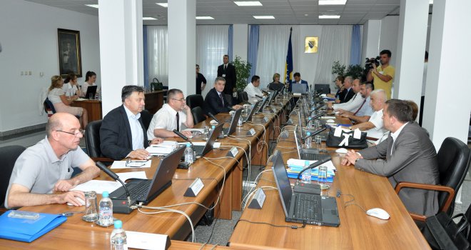 Vlada FBiH utvrdila prijedlog Zakona o radu: Evo šta sve sadrži