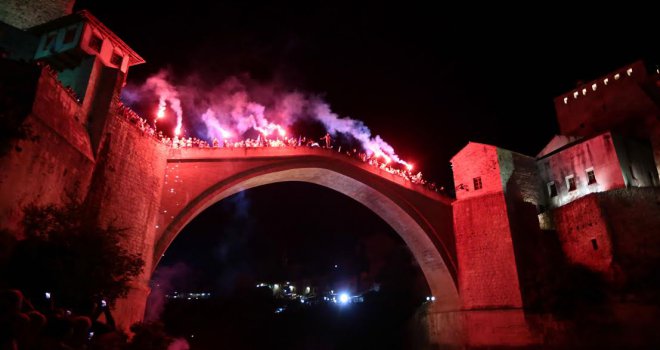 Ne postoji grad na svijetu kome se dogodio tako brutalan rat, a koji se pretvorio u najbrži mir
