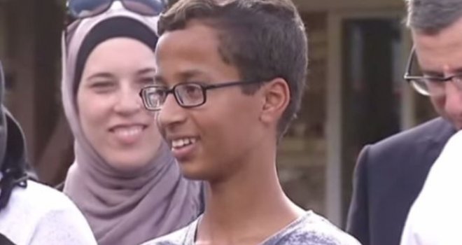 Ahmed ima samo 14 godina, a već je toliko zadivio Ameriku da ga Obama i Zuckerberg zovu da ih posjeti