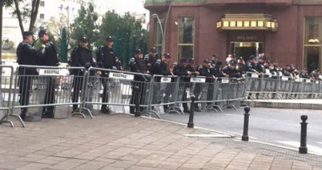 U Beogradu mirno pred  početak Parade ponosa