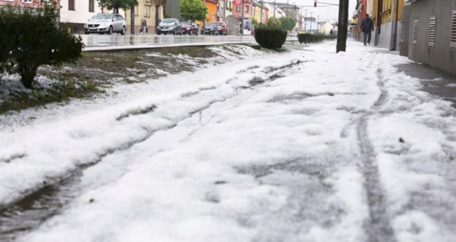 Osijek pod bijelim pokrivačem: Izgledalo je kao da nikada neće stati...
