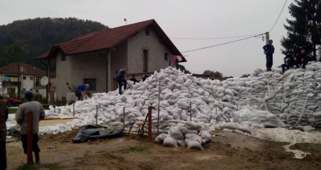 U toku pripreme za uništavanje avio bombe nađene u Bosanskoj Otoci