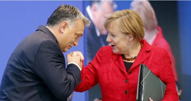 Novi njemački plan: Merkel izbjeglice namjerava izravno prebacivati u EU