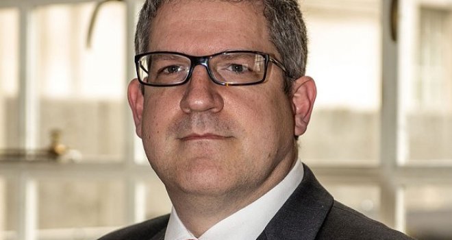 Šef MI5 upozorava: Teroristi ISIL-a planiraju veliki napad u Velikoj Britaniji! 