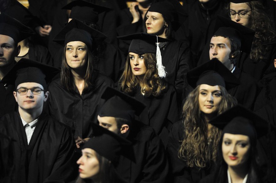 promocija-diplomanata-i-magistranata-2015-1