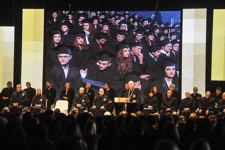promocija-diplomanata-i-magistranata-2015-2