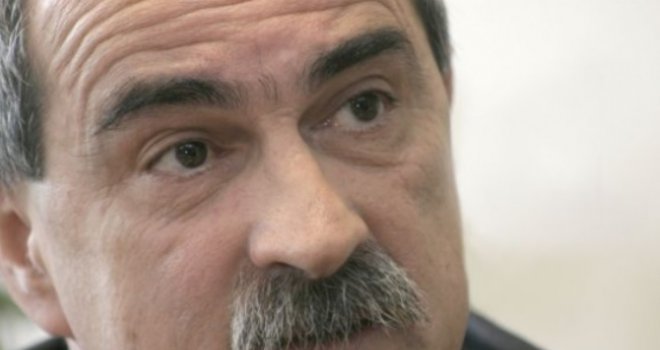 U 66. godini preminuo Taib Šahinpašić, ugledni bh. kulturni radnik