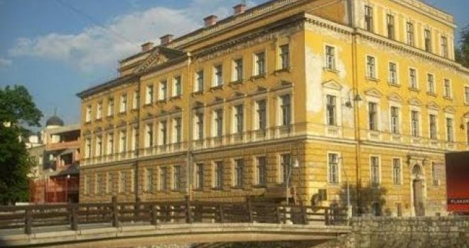 Lažna dojava o postavljenoj bombi u srednjoj školi na Drveniji