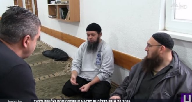 Ovako danas izgleda život u Gornjoj Maoči: Policija na svakom koraku, mi to nikome nećemo halaliti!