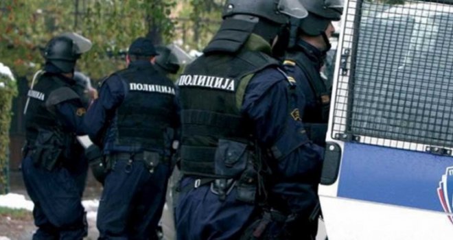 Akcija u Banjaluci: Pretres kuća i stanova na četiri lokacije, uhapšeno šest osoba