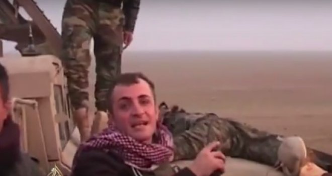 Kurdi na haubu vozila postavili tijelo poginulog neprijatelja i poručili: Ista sudbina čeka ISIL!