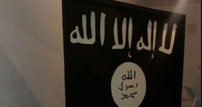 U pretresima kuća i vjerskih objekata u Sarajevu pronađen dokazni materijal i zastava ISIL-a