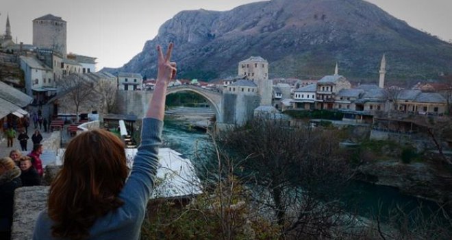 Poznata holivudska glumica obišla Mostar: Na Instagramu izvještava o ljepotama BiH