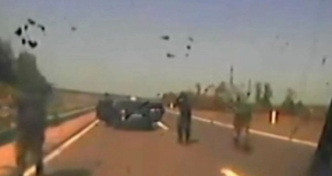 Pogledajte snimak kako specijalci RS pljačkaju 600.000 KM