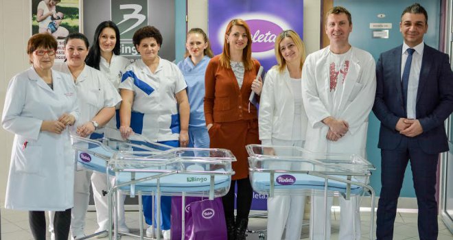 Violeta i Bingo uručili donaciju Županijskoj bolnici u Orašju