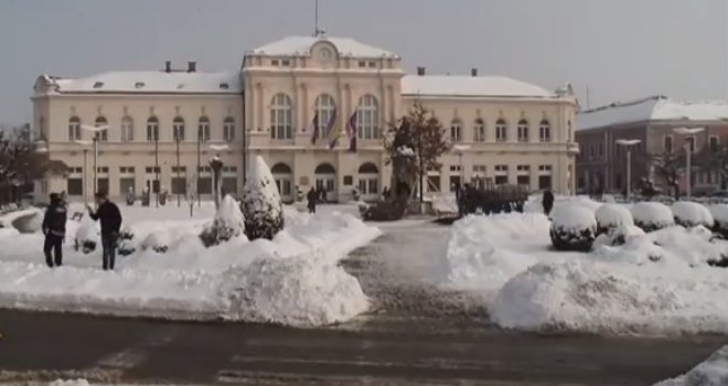 Omladina u Bijeljini: Nasilnici maltretiraju najčešće 'štrebere', a policiji ne možemo vjerovati!