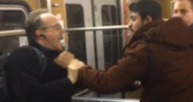 Migrant napastvovao djevojku, a kada su dva čovjeka pritekla u pomoć, nasrnuo je na njih