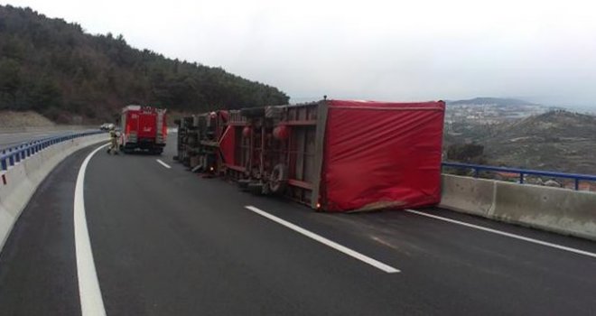 Olujni vjetar u Hrvatskoj: Ovi putevi su zatvoreni za saobraćaj